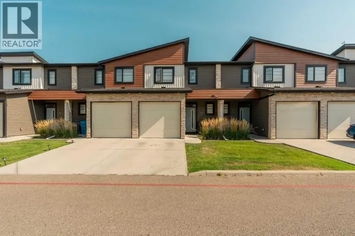 4, 414 Highlands Boulevard W, Lethbridge