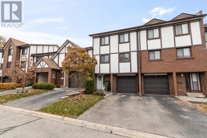 4 - 4230 FIELDGATE DRIVE, Mississauga