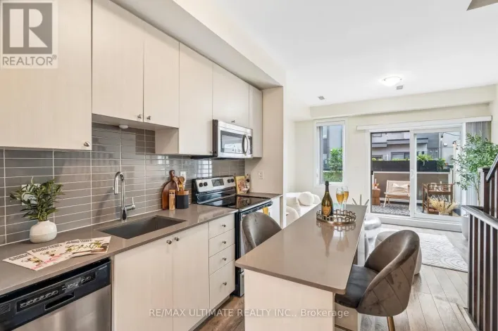 4 - 45 THOMAS MULHOLLAND DRIVE, Toronto