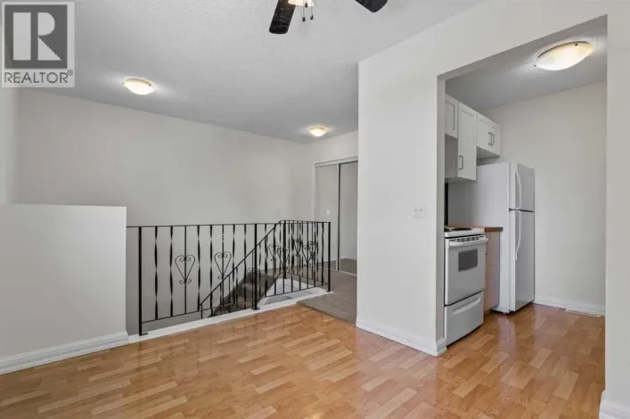 4, 4547 7 Avenue SE, Calgary