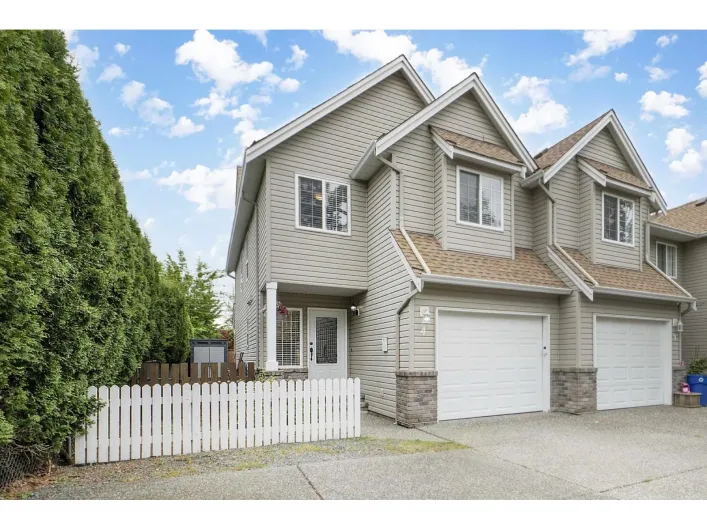 4 46277 CESSNA DRIVE|Chilliwack Proper South, Chilliwack