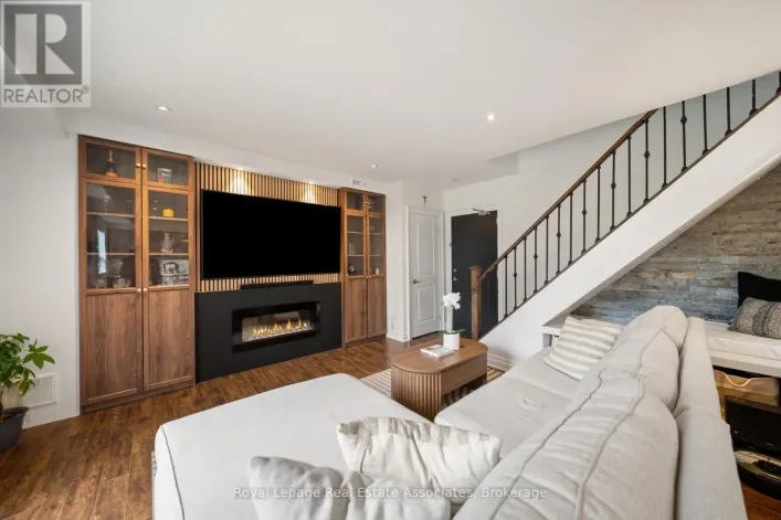 4 - 469 CLARIDGE ROAD, Burlington