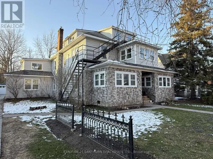 4 - 47 KING STREET, Prince Edward County