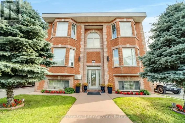 4 - 48 MISSISSAUGA ROAD N, Mississauga