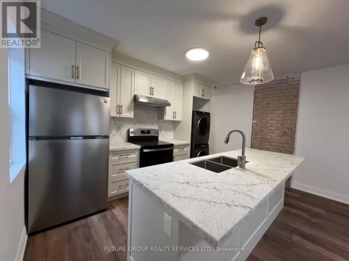 4 - 4876 SIMCOE STREET, Niagara Falls