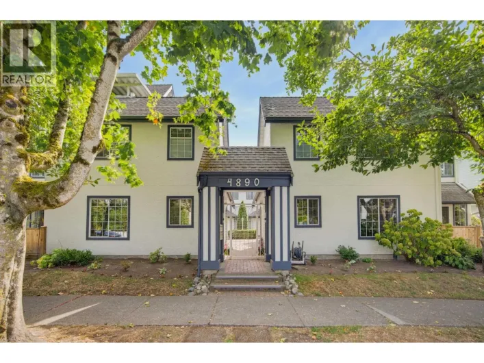 4 4890 48 AVENUE, Delta
