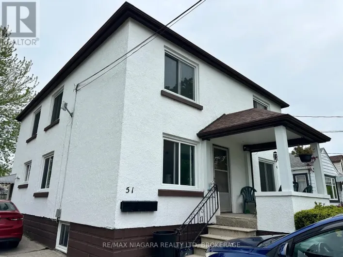 4 - 51 LYONS AVENUE, Welland