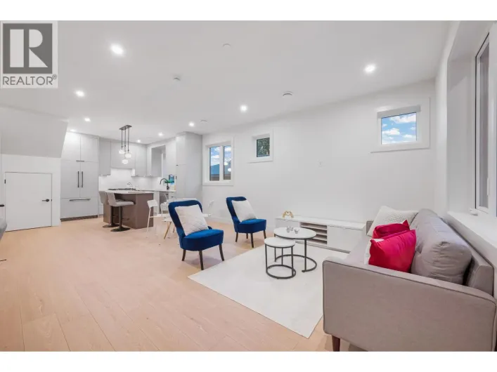 4 5554 CULLODEN STREET, Vancouver