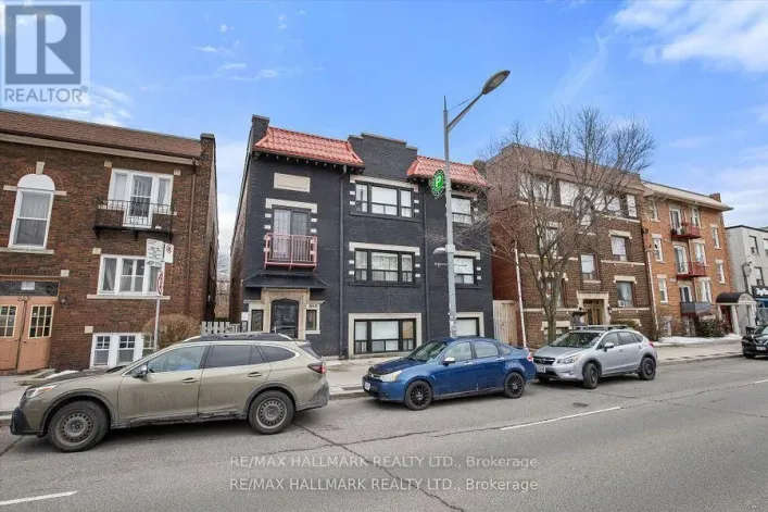 4 - 595 ST CLAIR AVENUE W, Toronto