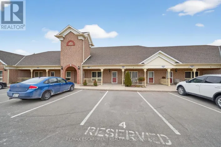 4 - 60 NATALIA AVENUE, Hamilton