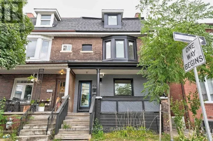 4 - 653 MANNING AVENUE, Toronto