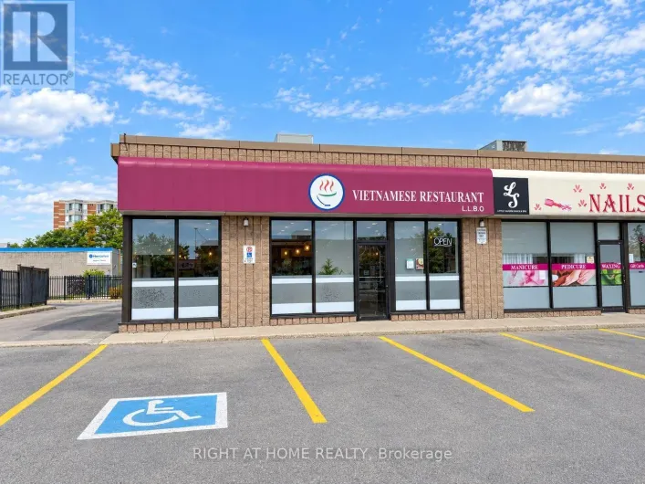 4 - 66 MALL ROAD, Hamilton