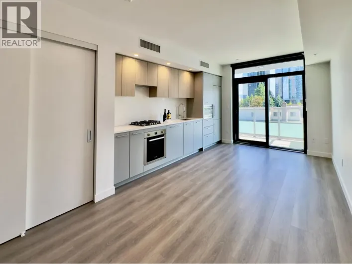 4** 6608 SUSSEX AVENUE AVENUE, Burnaby