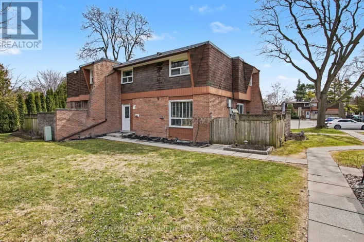 4 - 661 FRANCIS ROAD, Burlington