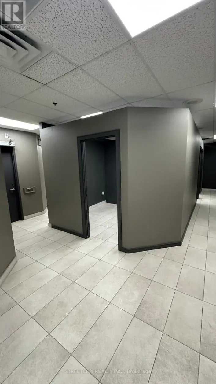 4 - 691 RICHMOND STREET, London East