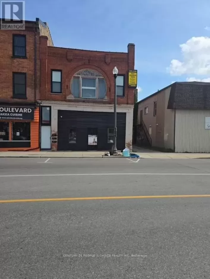 4 - 692 DUNDAS STREET S, Woodstock