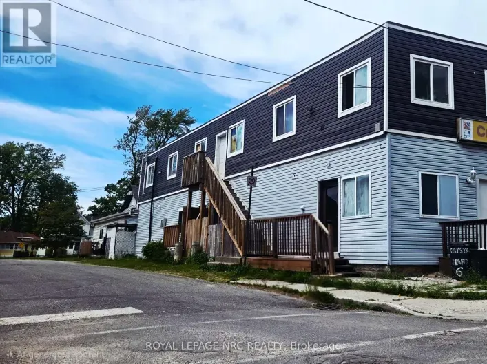 #4 - 74 QUEENS CIRCLE, Fort Erie