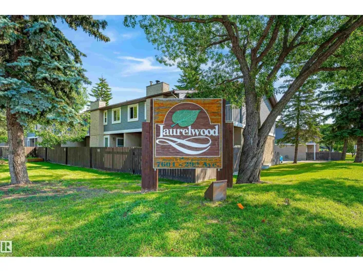 Row / Townhouse for sale: #4 7604 29 AV NW, Edmonton