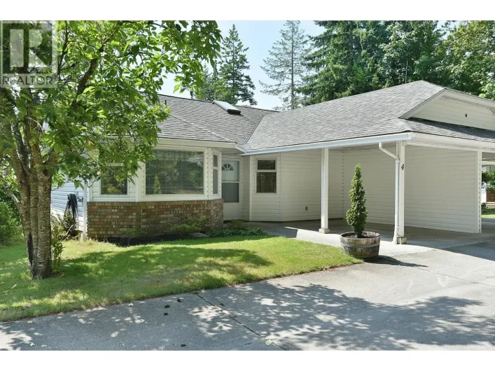 4 783 REED ROAD, Gibsons