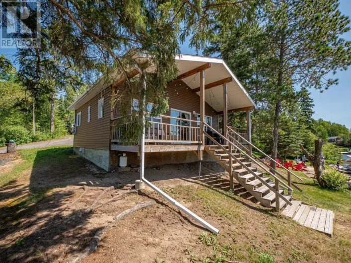 4 80 BAY POINT RD|Crest Resort Longbow lake, E of Kenora