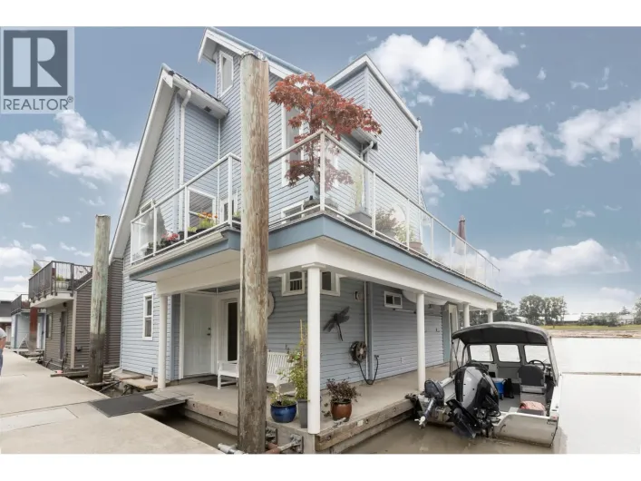 4 800 SOUTH DYKE ROAD, New Westminster