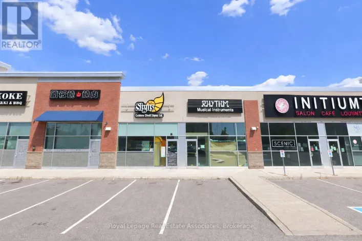 4 - 8241 WOODBINE AVENUE, Markham