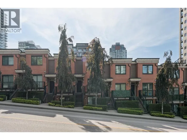 4 838 ROYAL AVENUE, New Westminster