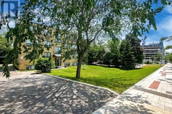 4 - 9901 YONGE STREET, Richmond Hill