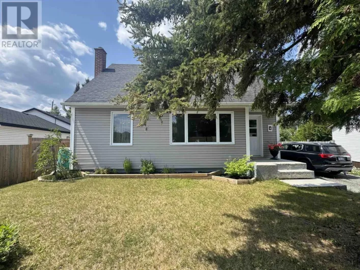4 Adjala AVE, Manitouwadge
