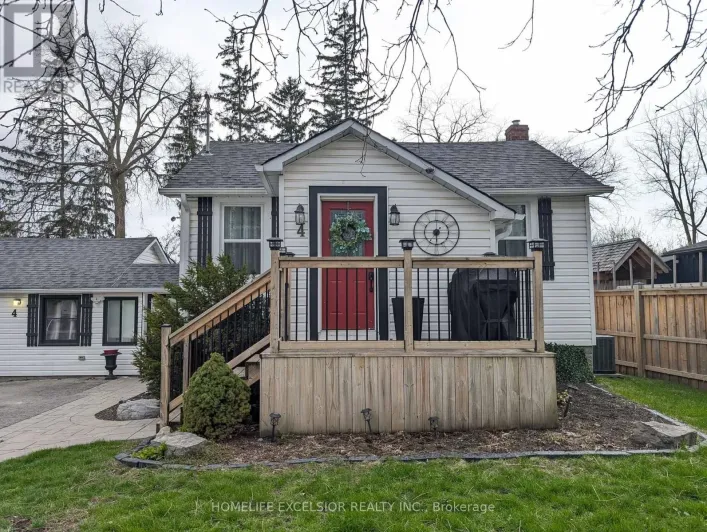 4 ALBERT STREET, Whitchurch-Stouffville