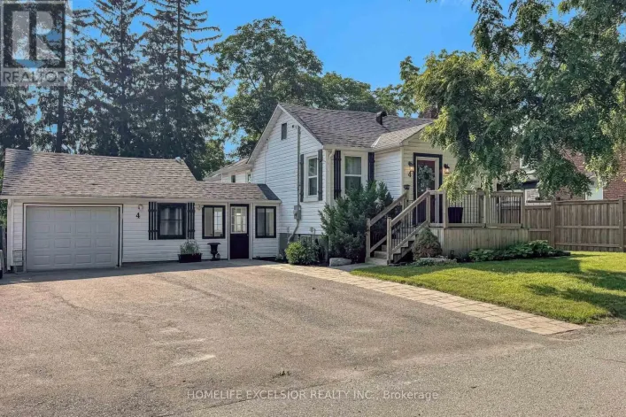 4 ALBERT STREET, Whitchurch-Stouffville