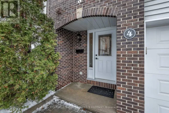 4 ALMOND LANE, Ottawa