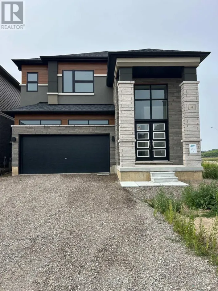 4 ARDING CIRCLE, Brantford