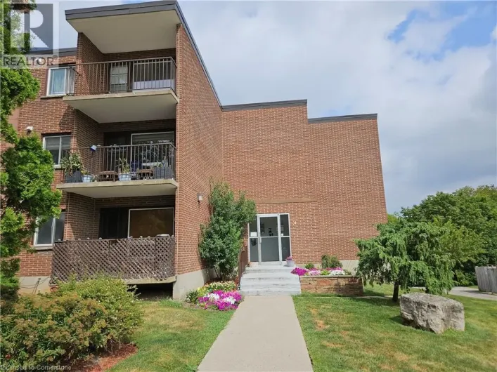 4 AVALON Place Unit# 102, Kitchener