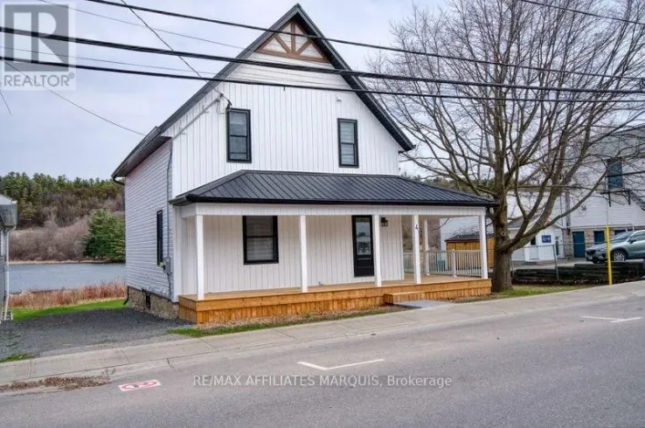 4 BEDFORD STREET E, Westport