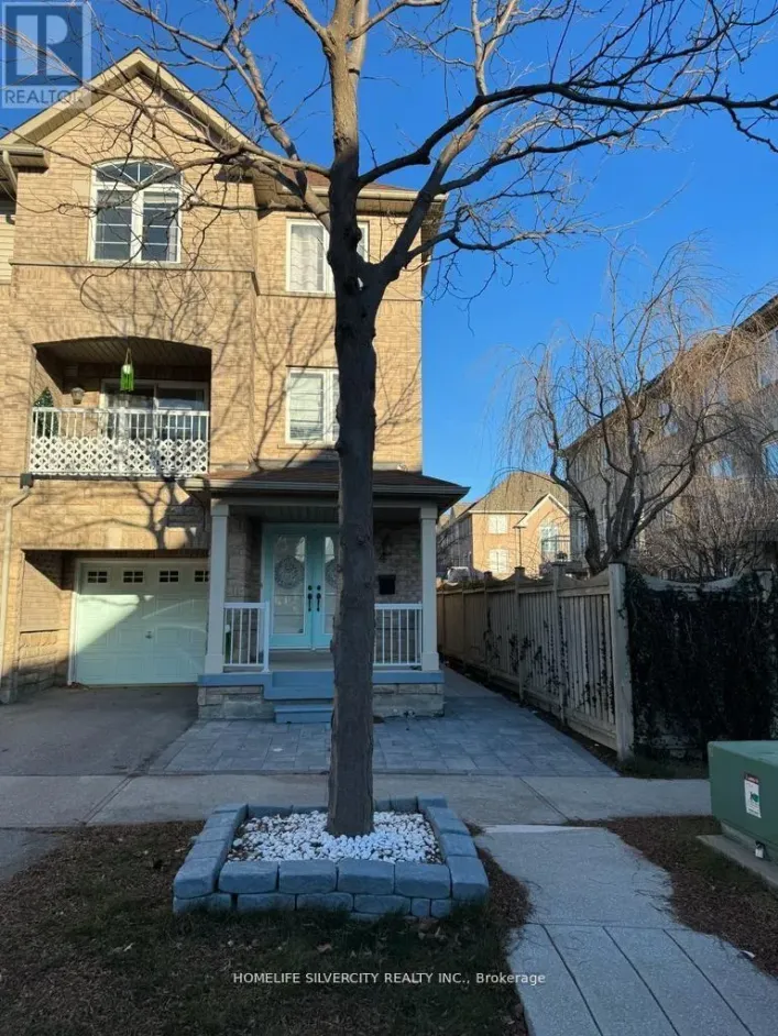 4 BURNSBOROUGH STREET, Ajax