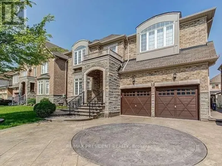 4 CAIRNBURG DRIVE, Brampton