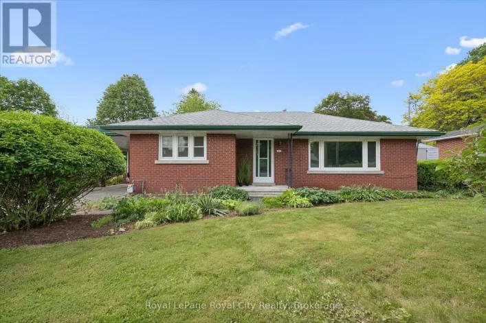 4 CAMPION AVENUE, Guelph