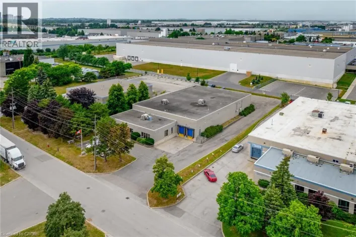 4 CARSON Court, Brampton