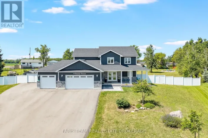 4 CHESLOCK CRESCENT, Oro-Medonte