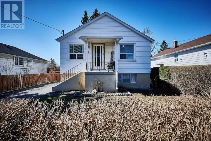 4 COMMONWEALTH AVENUE, Toronto