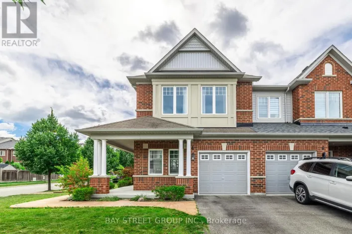 4 COURTLAND CRESCENT, East Gwillimbury
