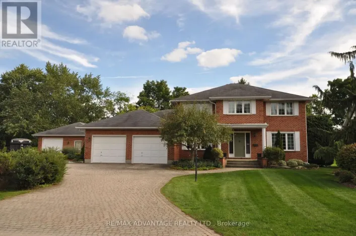 4 CROYDON DRIVE, Middlesex Centre