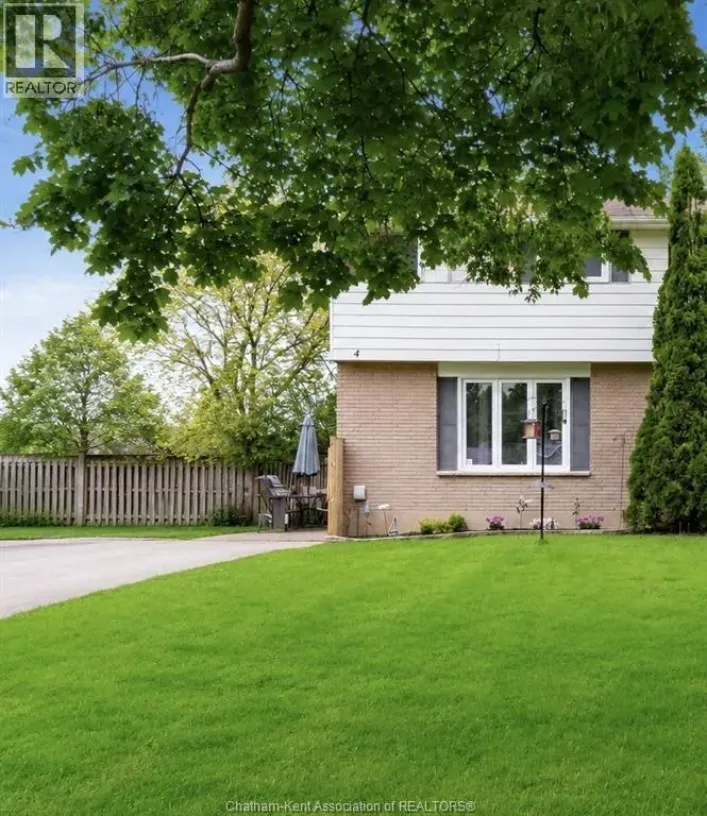 4 Donalda DRIVE, Chatham