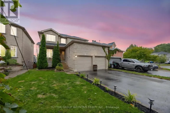 4 DUNNETT DRIVE, Barrie