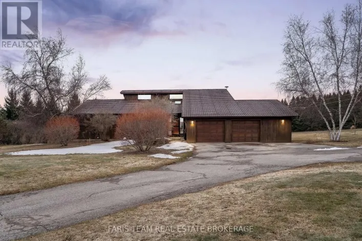 4 EARL ROWE COURT, Adjala-Tosorontio