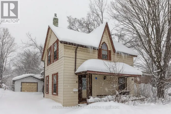 4 EAST STREET, Barrie