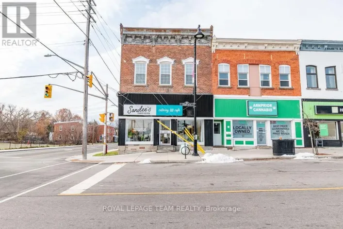 4 ELGIN STREET W, Arnprior