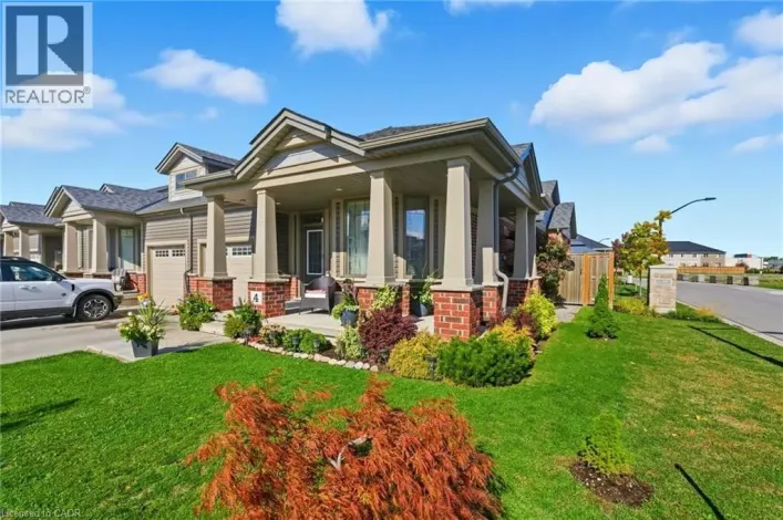 Row / Townhouse for sale: 4 ELLIS Avenue, St. Catharines