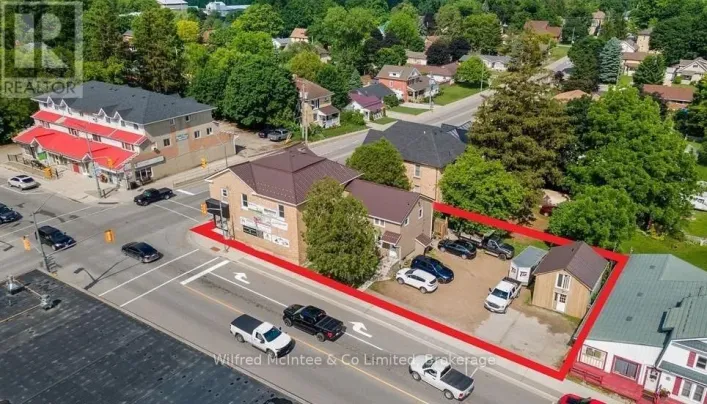 4 ELORA STREET N, Minto